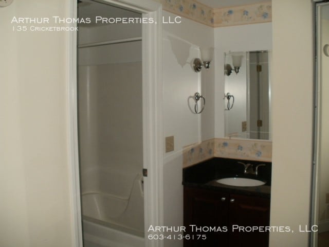 Building Photo - Cricket Brook One Bedroom End Unit