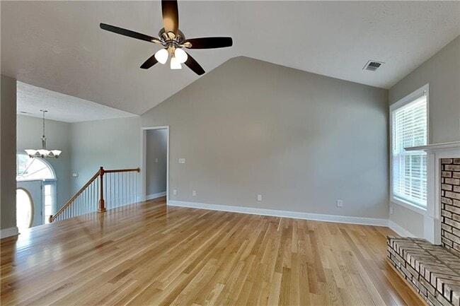 Building Photo - 990 Golden Meadows Ln