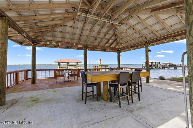 Foto del edificio - 16361 Waterville Rd