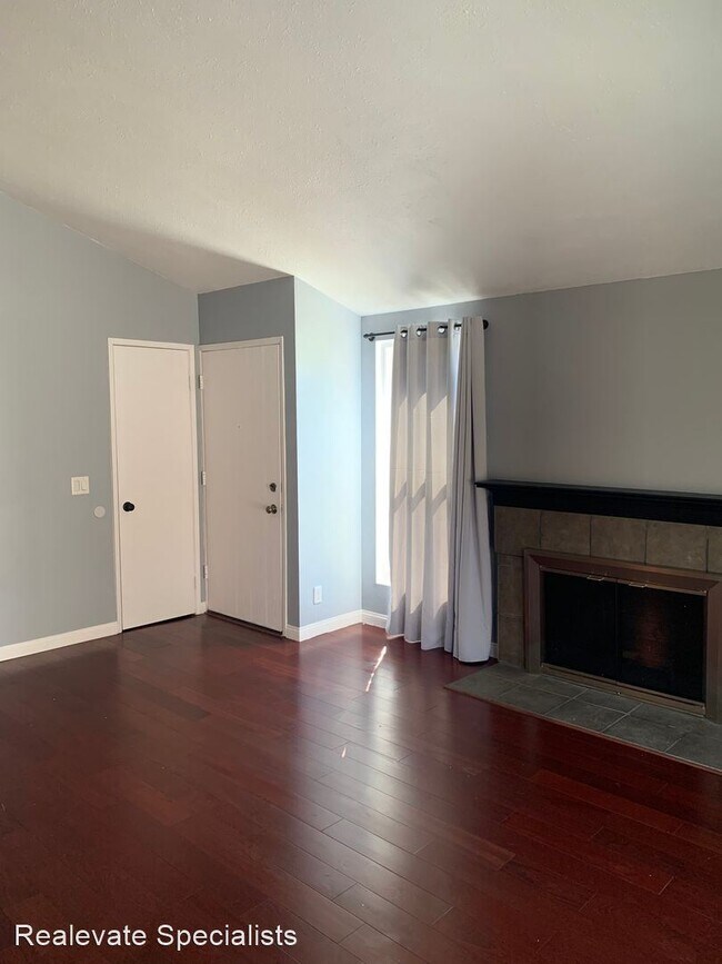 Building Photo - 2 br, 2 bath House - 3433 Orchard Way