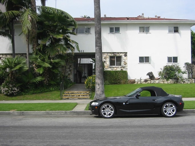 Building Photo - 511 S Alexandria Ave