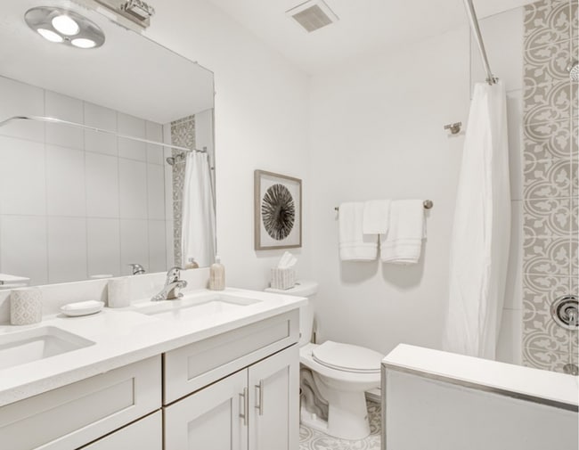 Building Photo - 9620 San Gabriel Rd NE