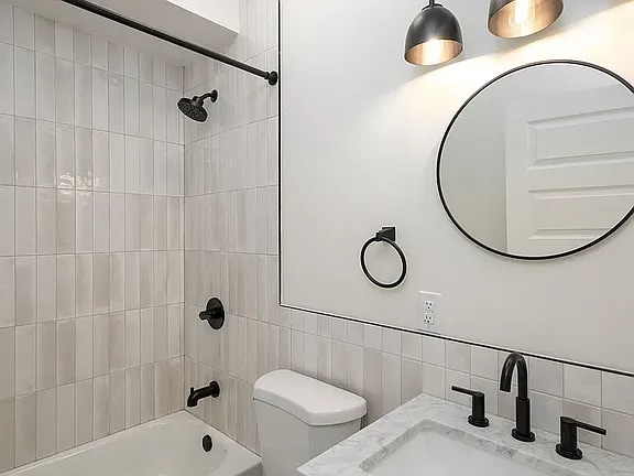 Foto del edificio - 2237 N 33rd St