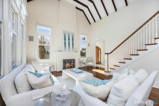 Foto del edificio - 20 Outlook Dr