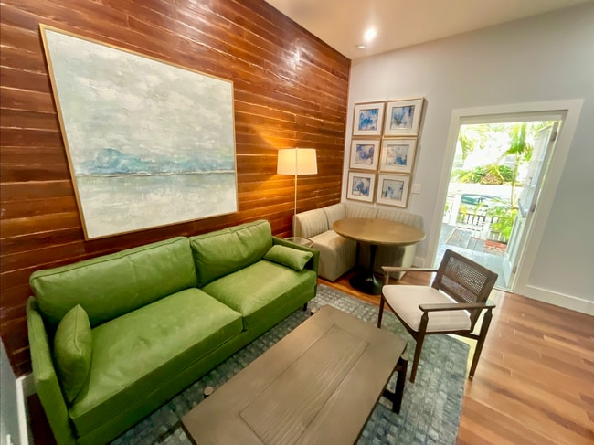 Living Room/Dining Room - 400 Simonton St