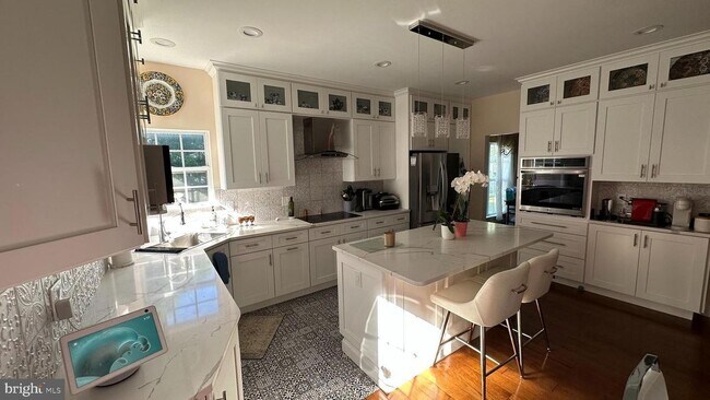Foto del edificio - 21355 Fernbrook Ct