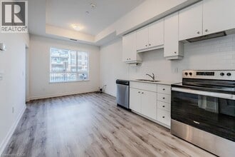 Building Photo - 251 Northfield Dr E