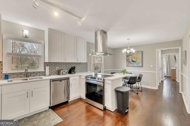 Foto del edificio - 3099 Nursery Rd SE