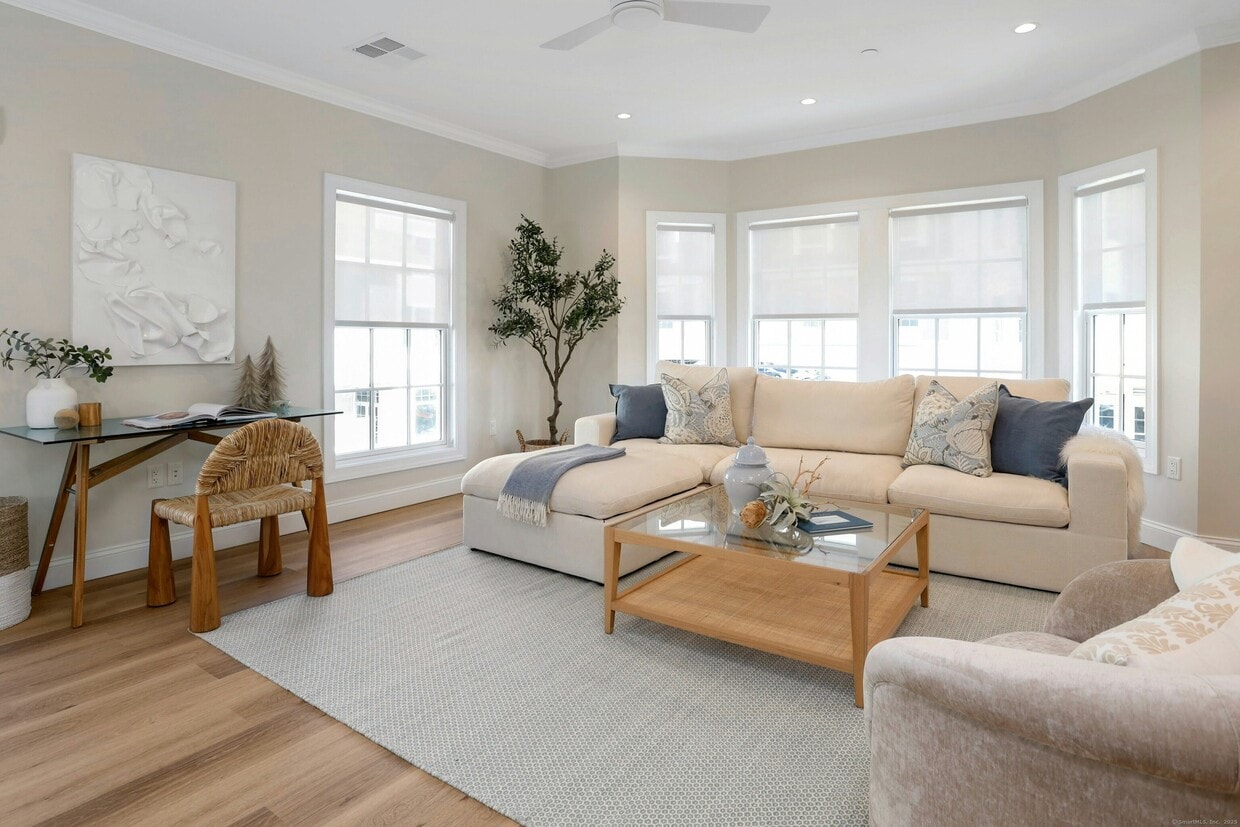 Foto principal - 340 Heights Rd