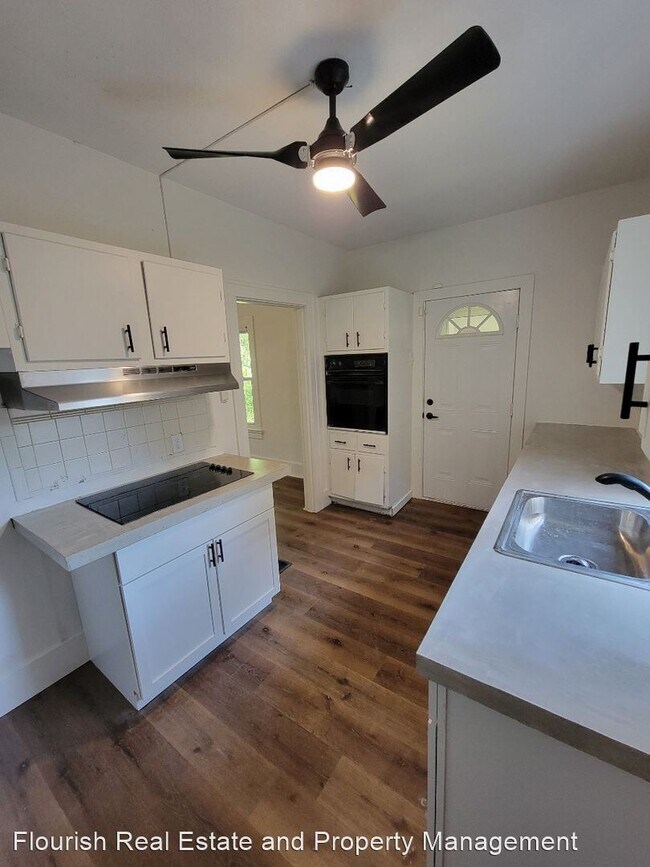 Building Photo - 3 br, 1 bath House - 54 Pointview Ave.