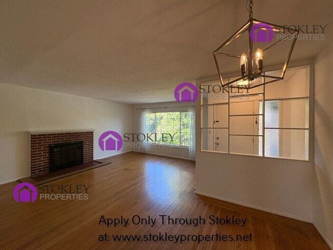 Foto del edificio - 3709 Sundale Rd