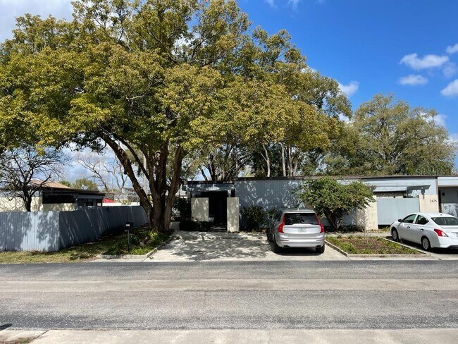 Foto del edificio - 2427 Dominica Run