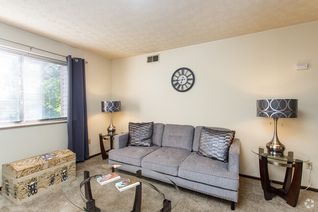 1BR, 1BA - 536 SF - Kings Highlands Apartments