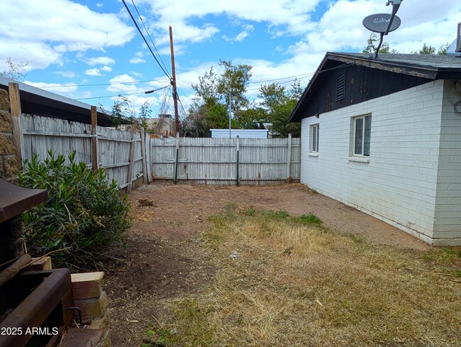 Building Photo - 4136 N 17th St