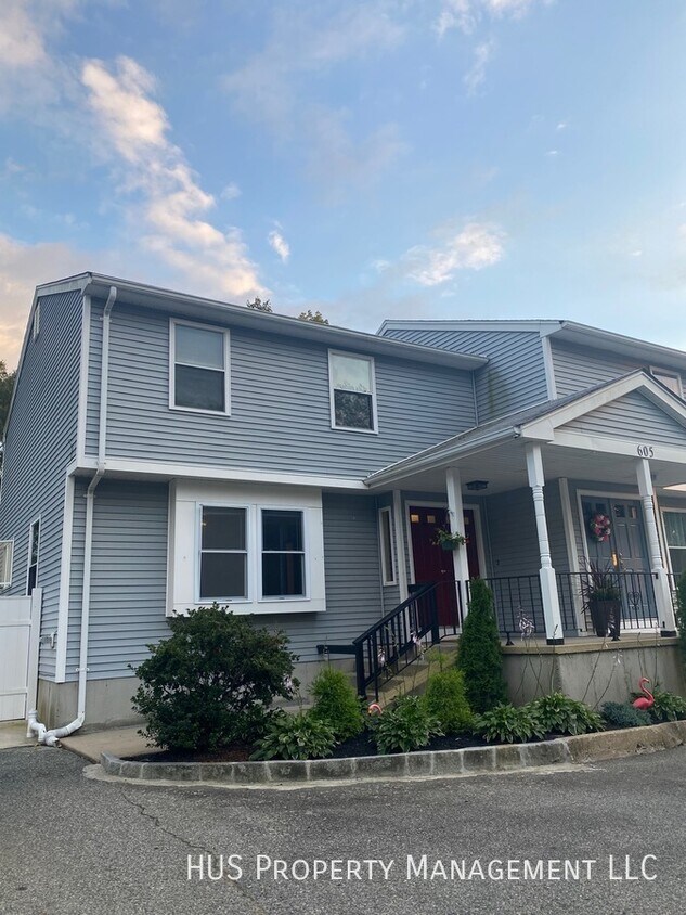 605 Child St, Warren, RI 02885 Townhome Rentals in Warren RI