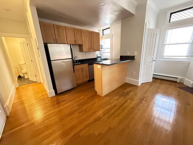 Foto del edificio - 115 Commonwealth Ave