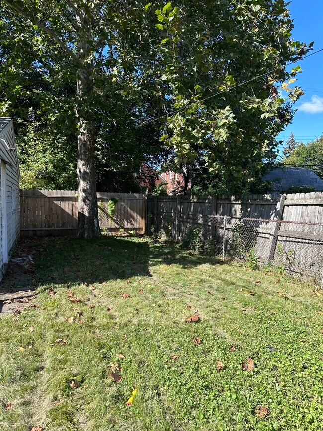 Building Photo - 20109 Stotter St