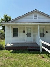 Building Photo - 1491 Fleming St