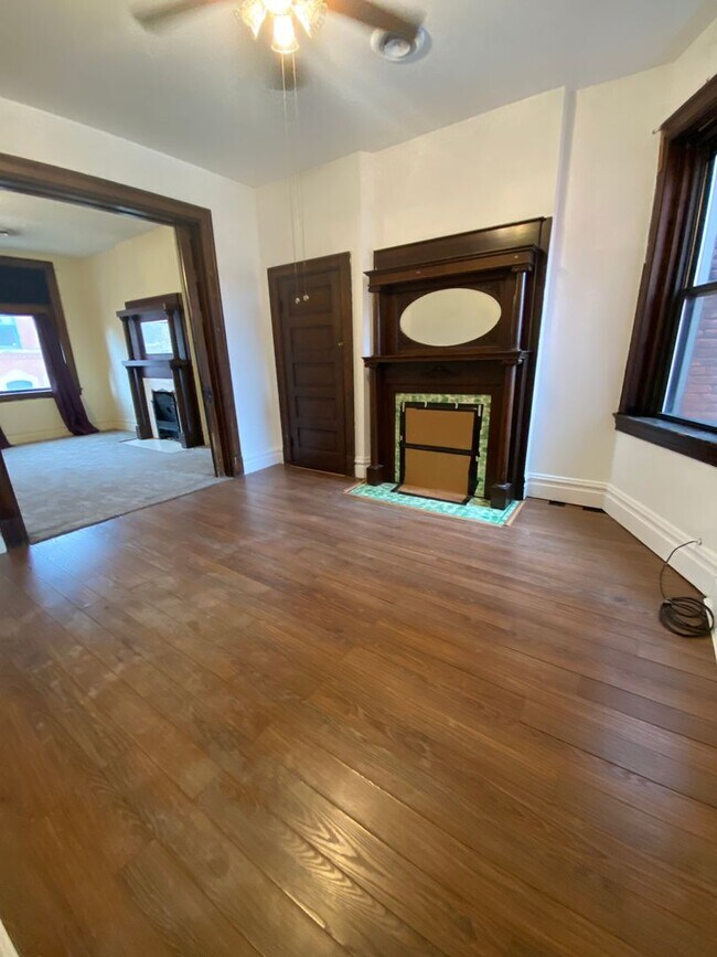 Foto del edificio - 1309 E Carson St
