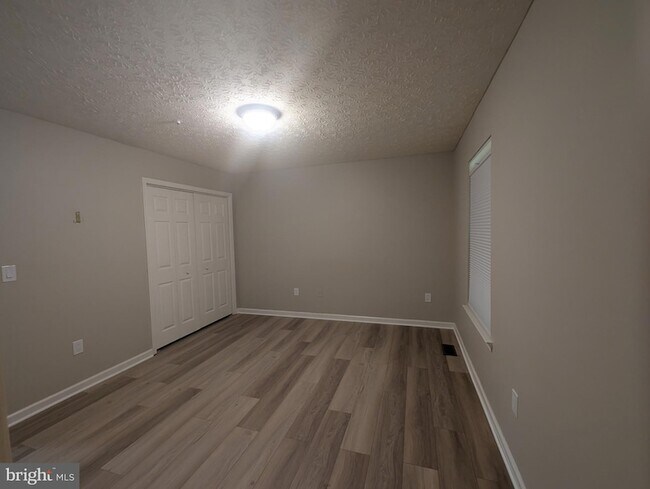 Foto del edificio - 629 Tripp Creek Ct