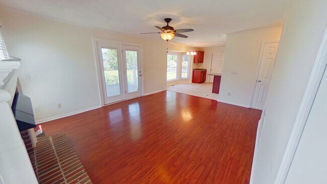 Foto del edificio - 6741 Foxberry Rd