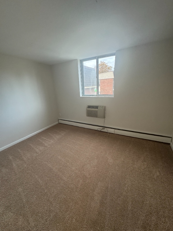 Photo - 100 E Glenolden Ave Apartment