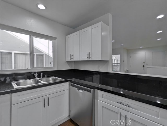 Primary Photo - 1159 Linden Ave