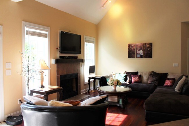 Building Photo - 316 Citation Ln