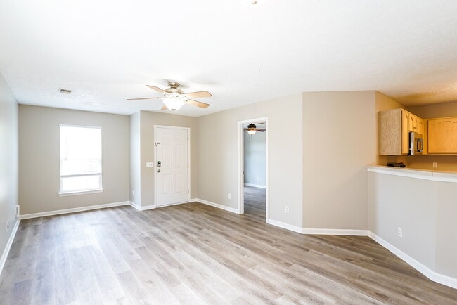 Building Photo - 2538 Sonar St