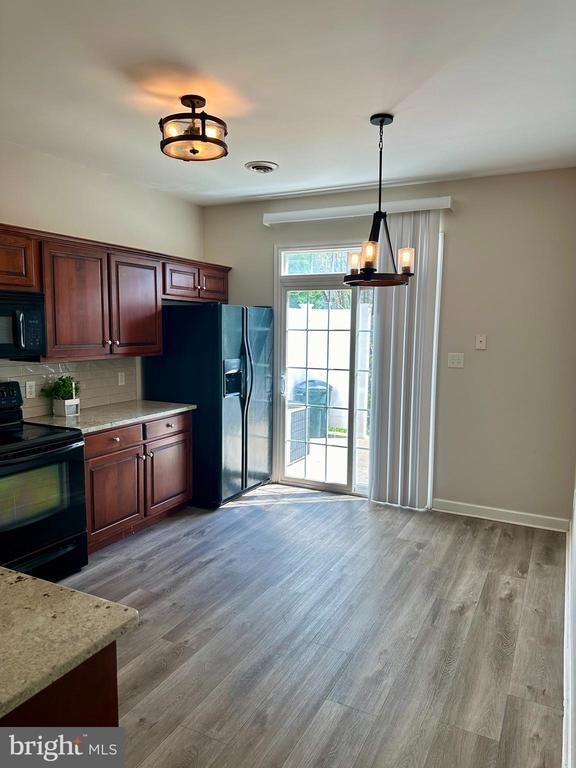 Foto del edificio - 207 Springmont Dr