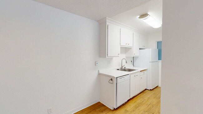 Foto del edificio - 475 Ignacio Blvd