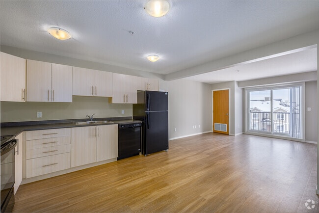 1BR, 1BA - 657SF - Kitchen - Trailside at Skyview Ranch