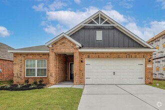 Building Photo - 452 Beechwood Hacienda Dr