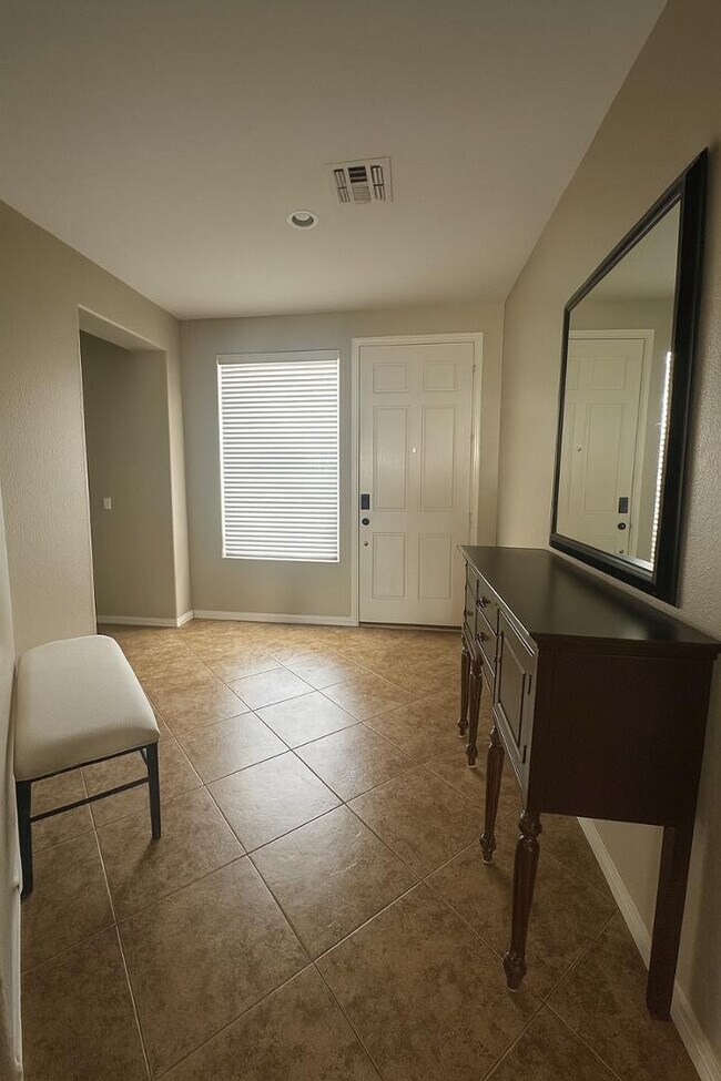 Foto del edificio - 15697 W Westview Dr