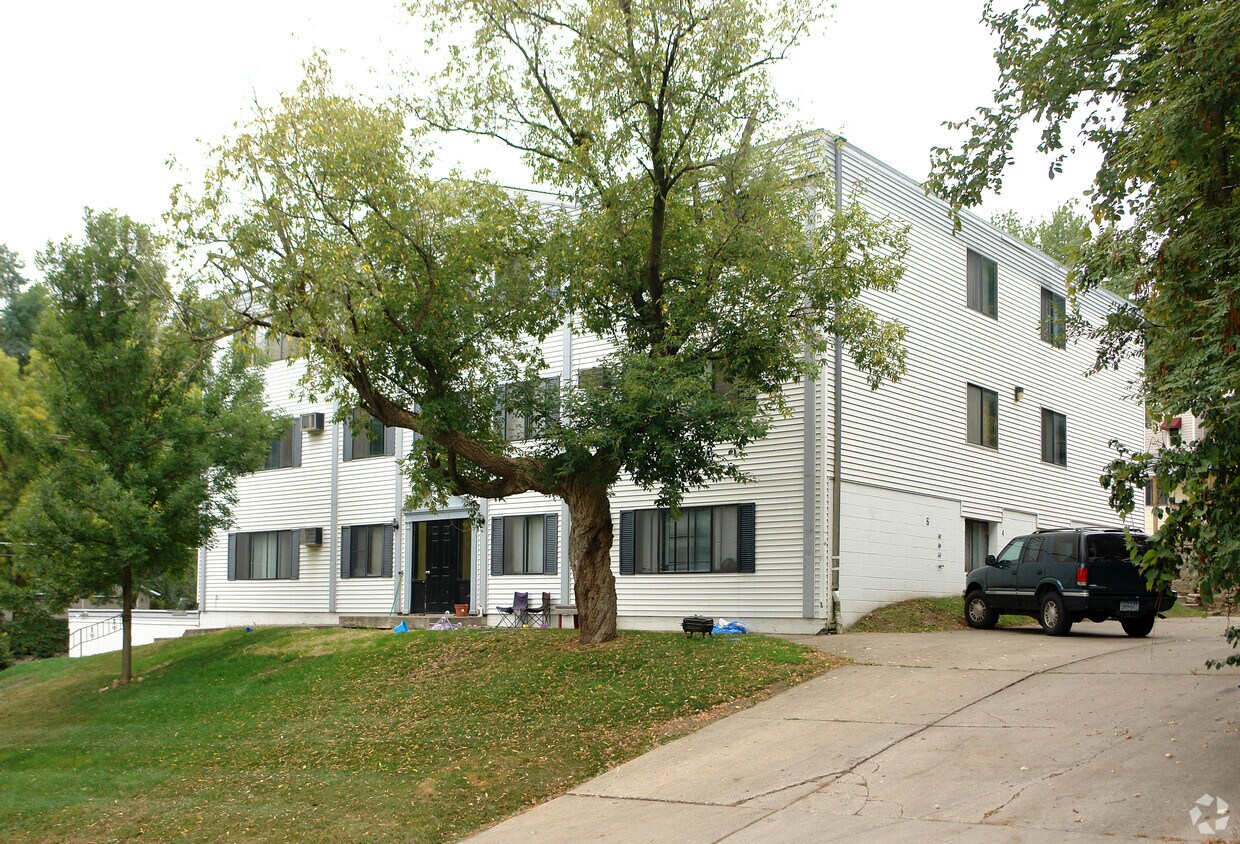 108 4th St N, Stillwater, MN 55082 Apartments in Stillwater, MN