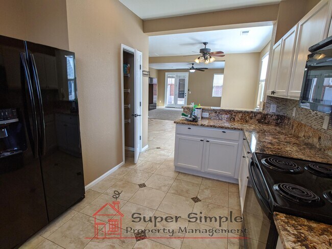 Foto del edificio - 13502 E Weaver Pl