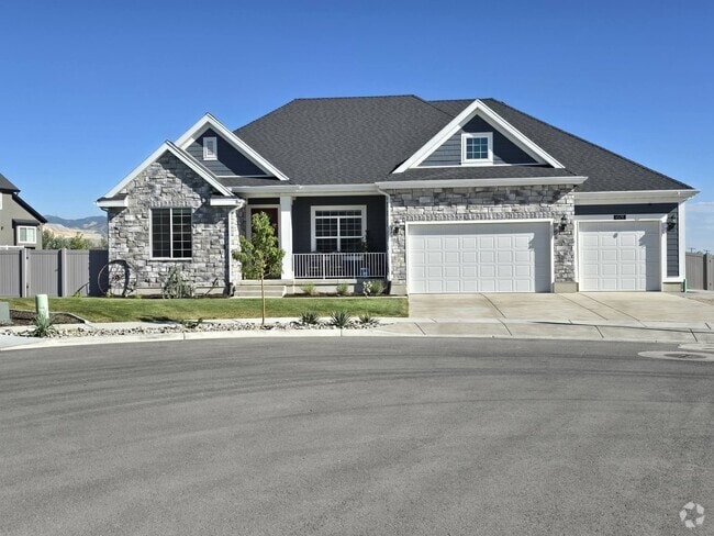 Building Photo - 6578 W Valynn Dr