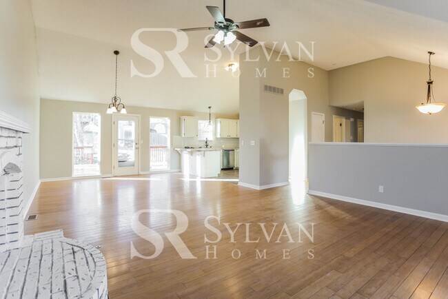 Foto del edificio - Life Just Got Better!