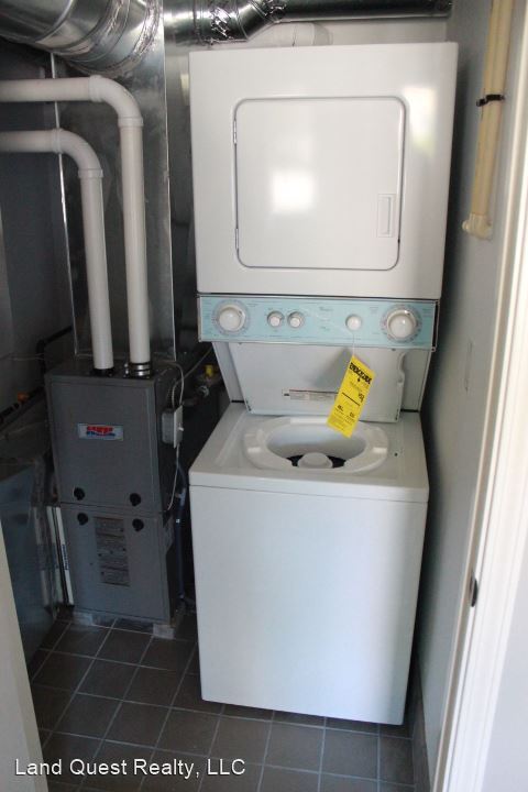 Foto del edificio - 2 br, 1 bath  - 2005 Washington Ave.