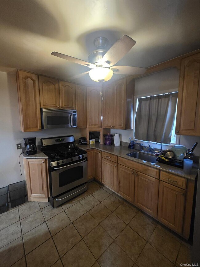 Foto del edificio - 183-15 145th Dr