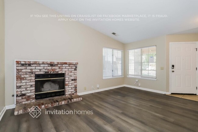 Building Photo - 1370 Tyler Dr