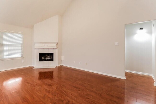 Building Photo - 3322 Candlepine Dr