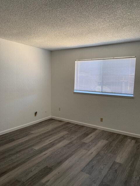 Foto del edificio - 7407 Kelley Dr