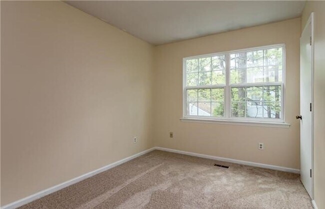 Foto del edificio - Remodeled Townhome!