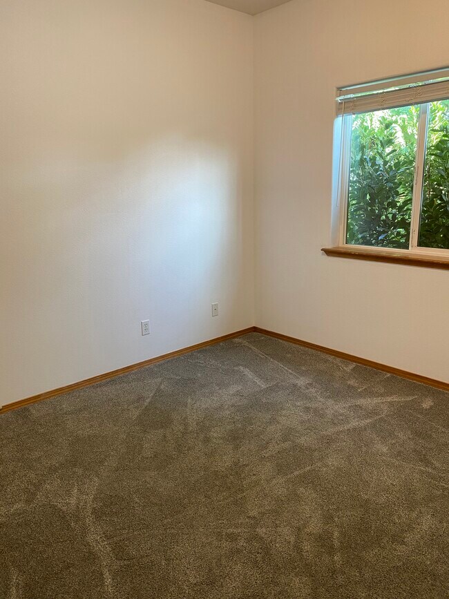 Foto del edificio - 276 NW schnabel ln