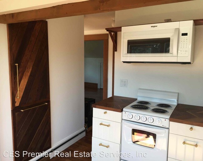 Building Photo - 2 br, 1 bath Apartment - 1940 Hearst Ave #A