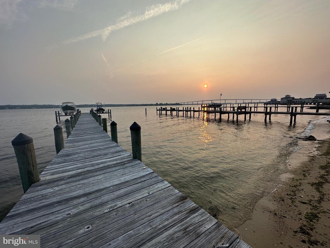 14732 Patuxent Ave, Solomons, MD 20688 Room for Rent in Solomons, MD