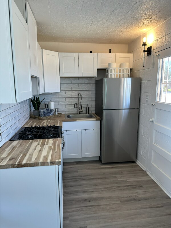 Foto del edificio - 802 Adams Ave