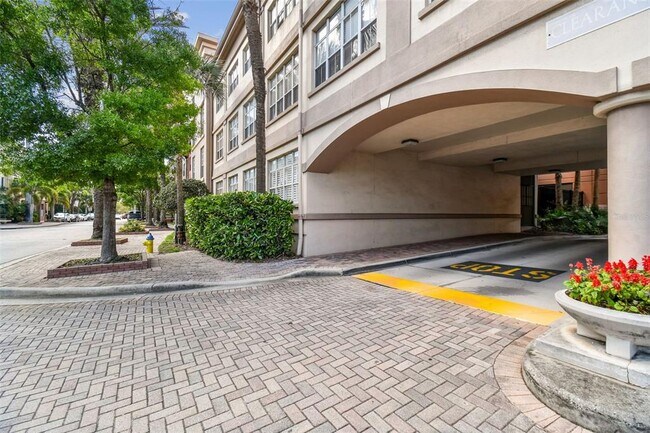 Foto del edificio - 2331 W Horatio St