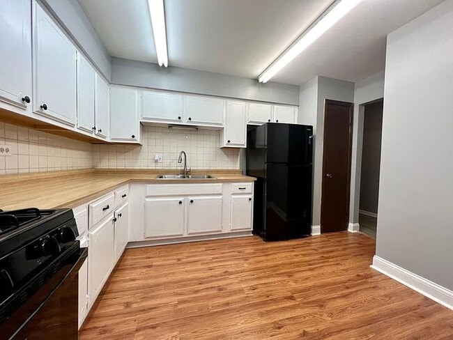 Foto del edificio - 415 S Lombard Ave